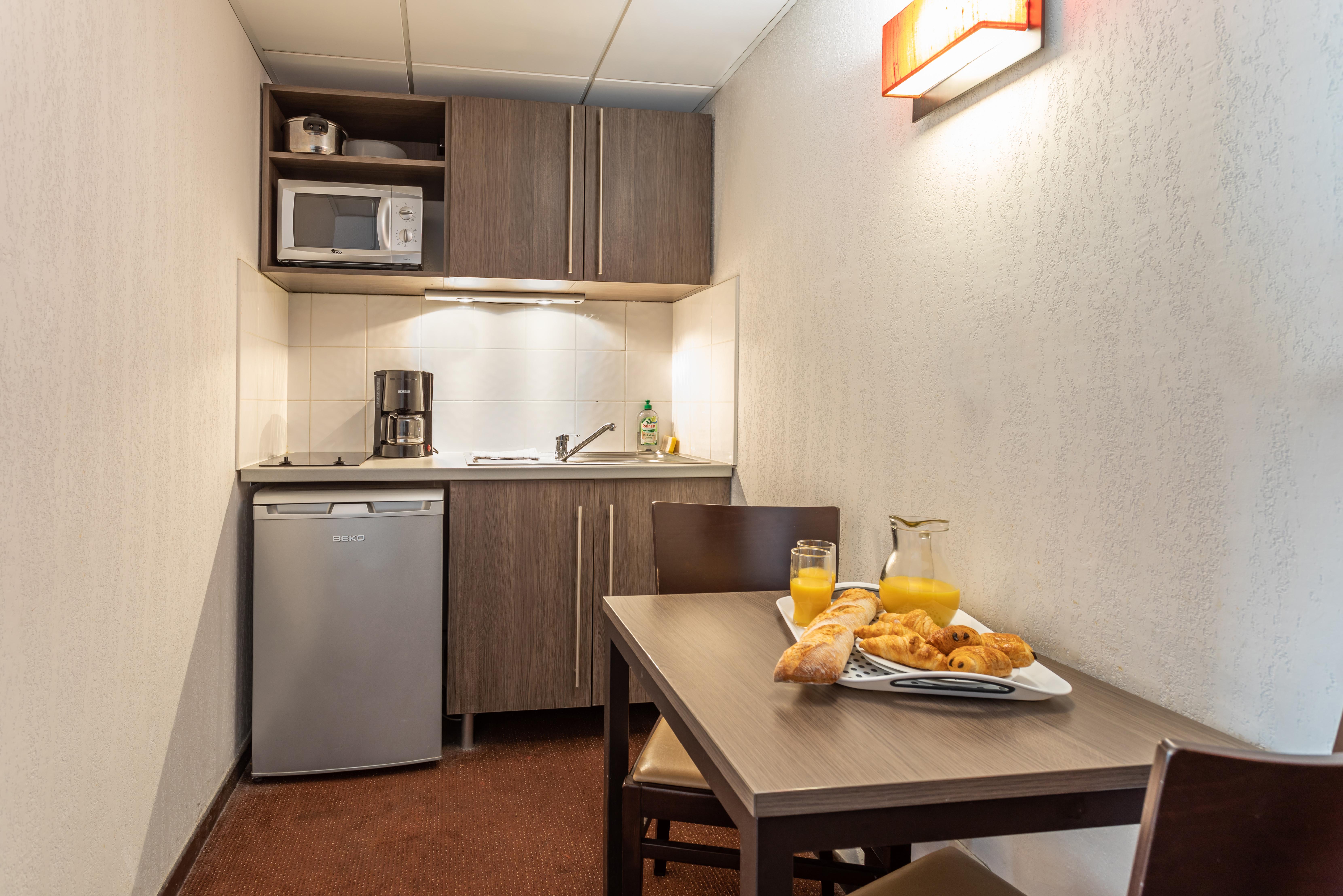 Comfort Aparthotel Nimes Centre Bagian luar foto