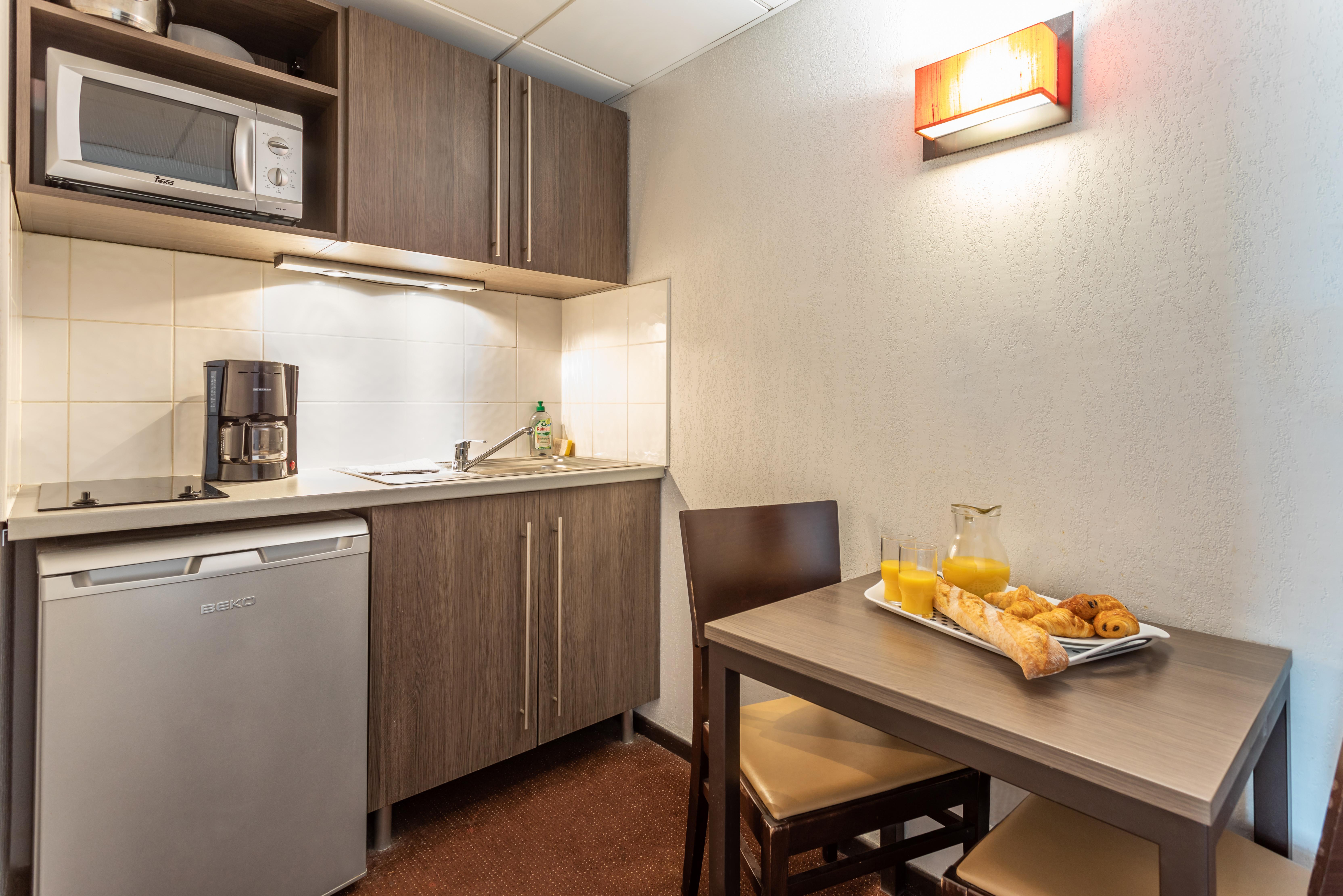Comfort Aparthotel Nimes Centre Bagian luar foto