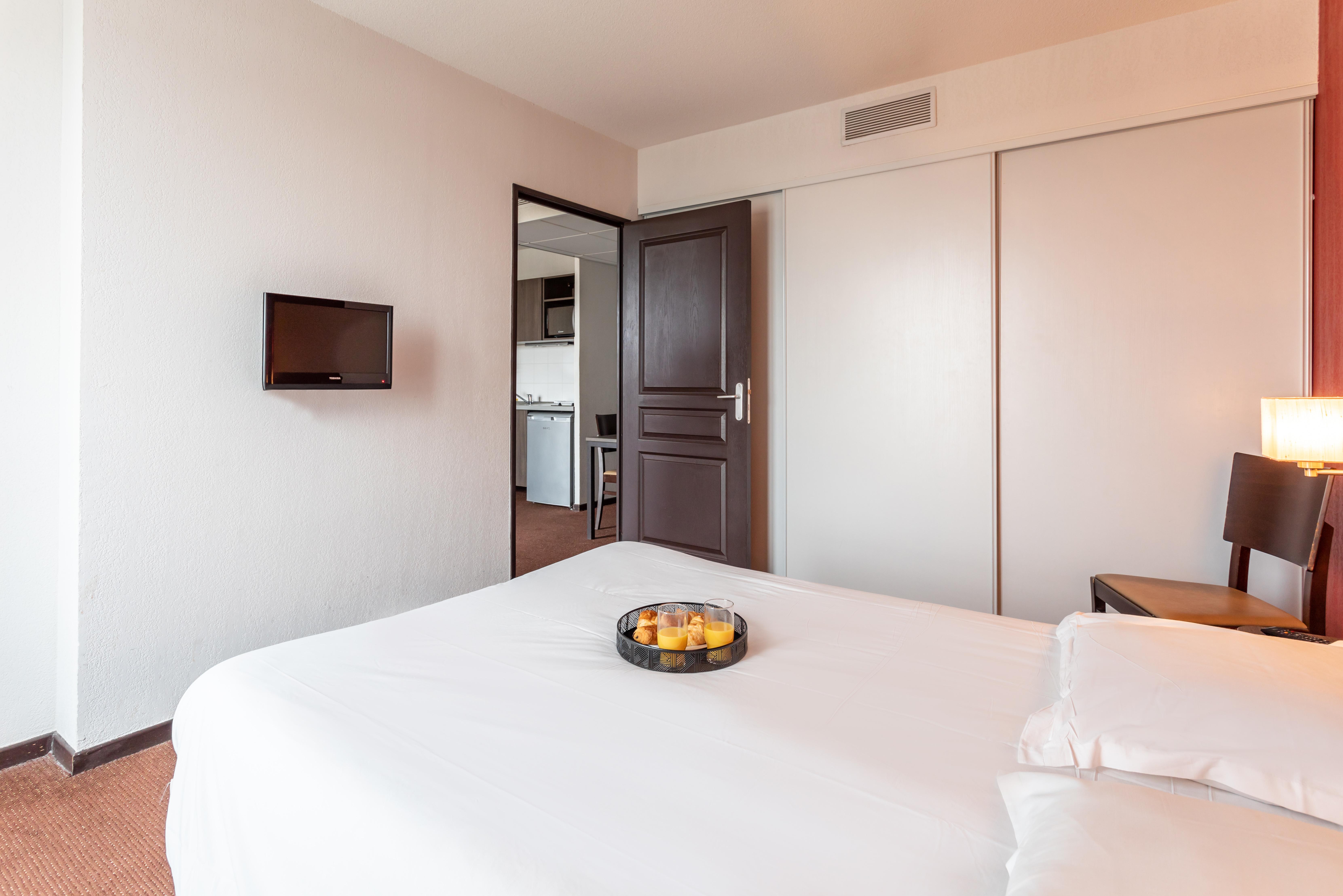 Comfort Aparthotel Nimes Centre Bagian luar foto