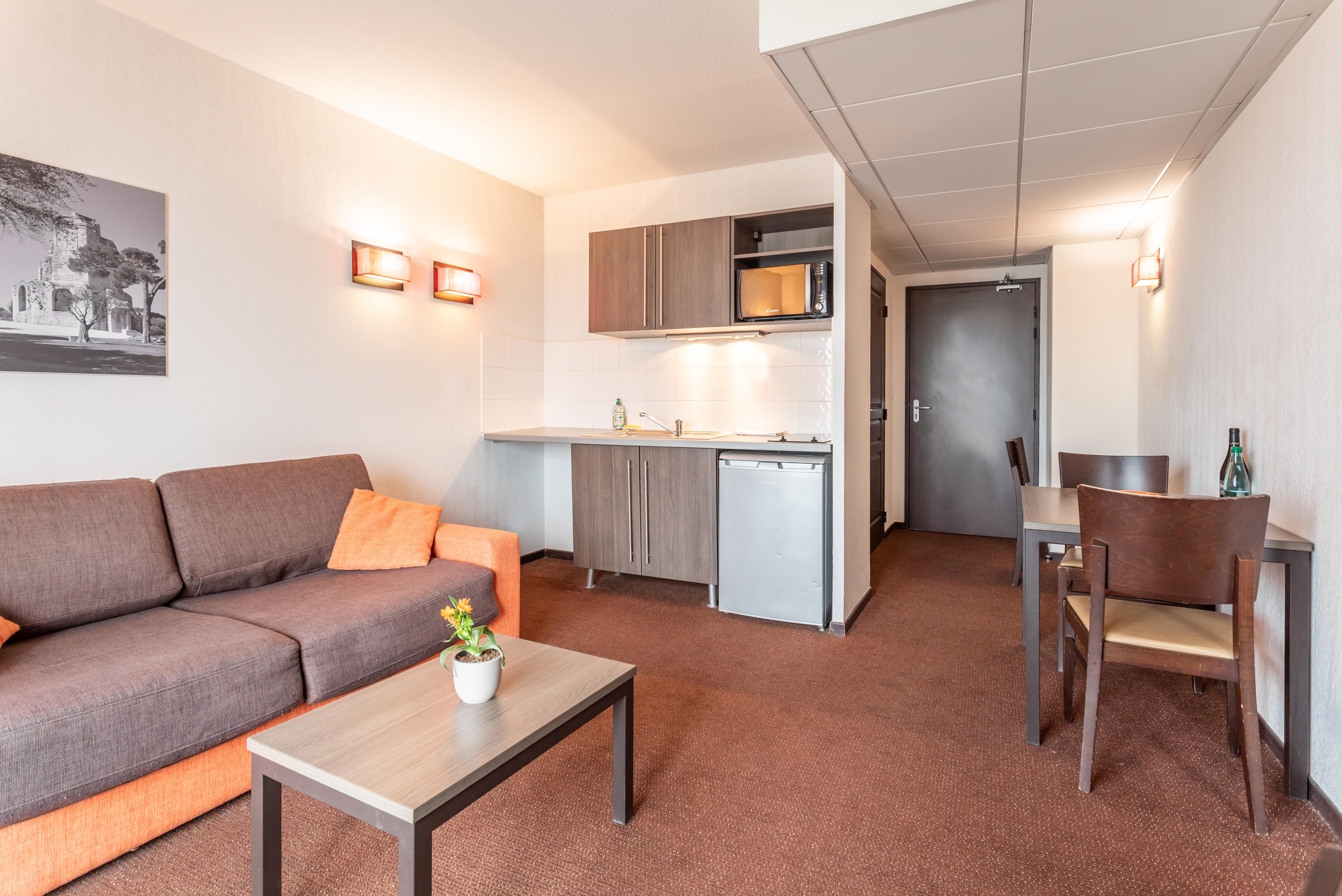 Comfort Aparthotel Nimes Centre Bagian luar foto