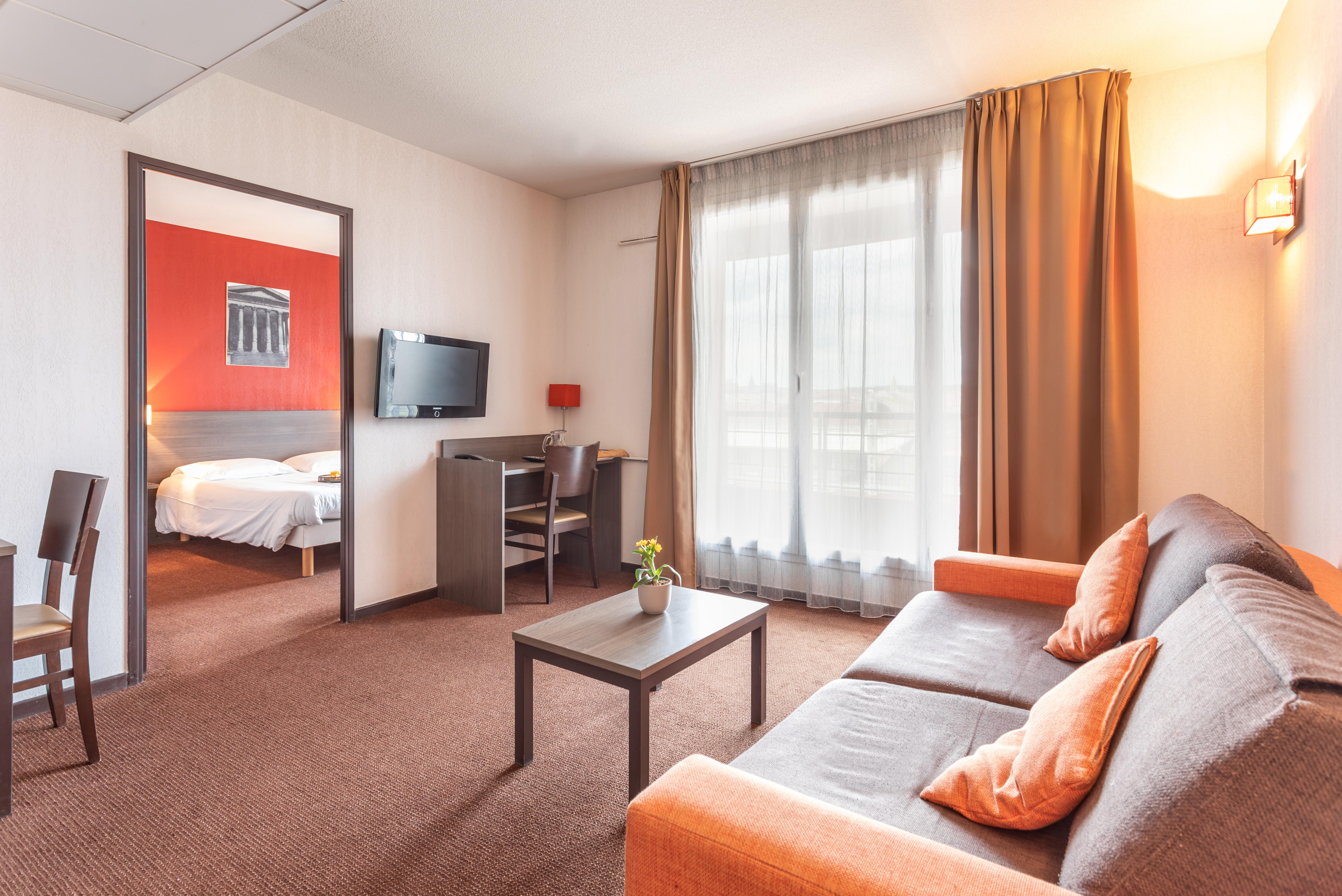 Comfort Aparthotel Nimes Centre Bagian luar foto