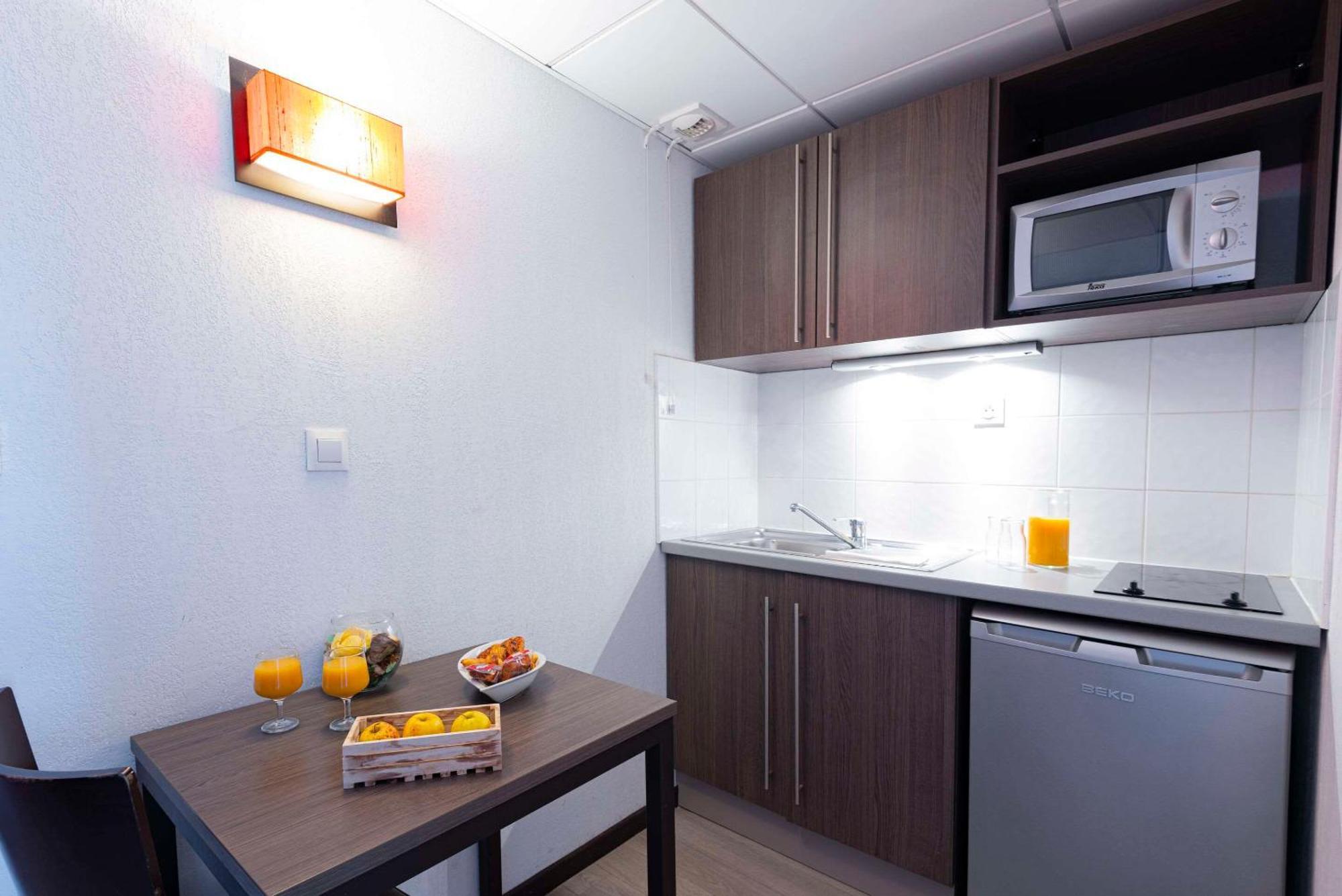Comfort Aparthotel Nimes Centre Bagian luar foto