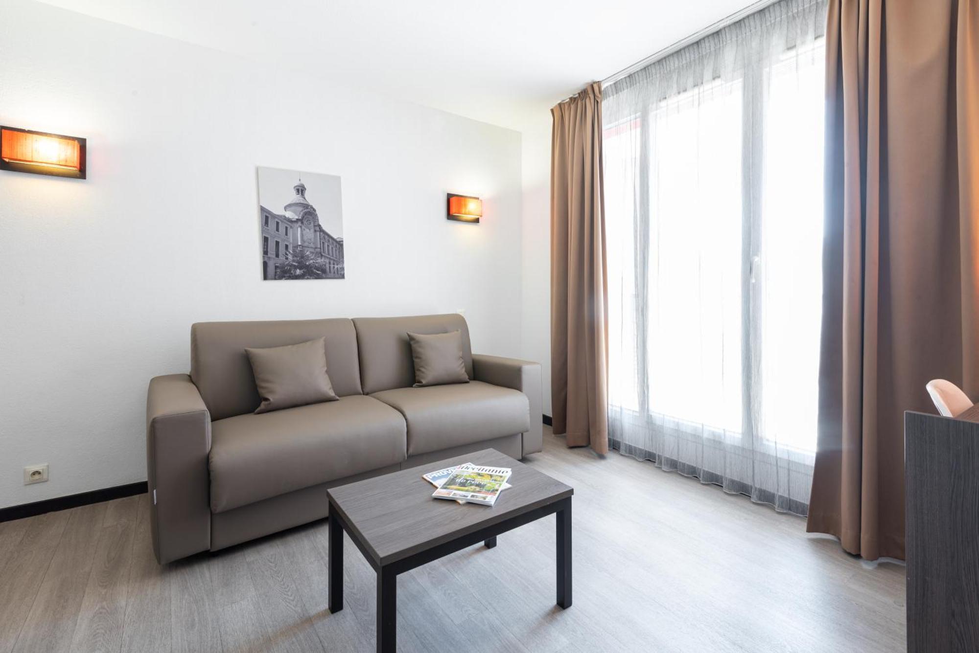 Comfort Aparthotel Nimes Centre Bagian luar foto