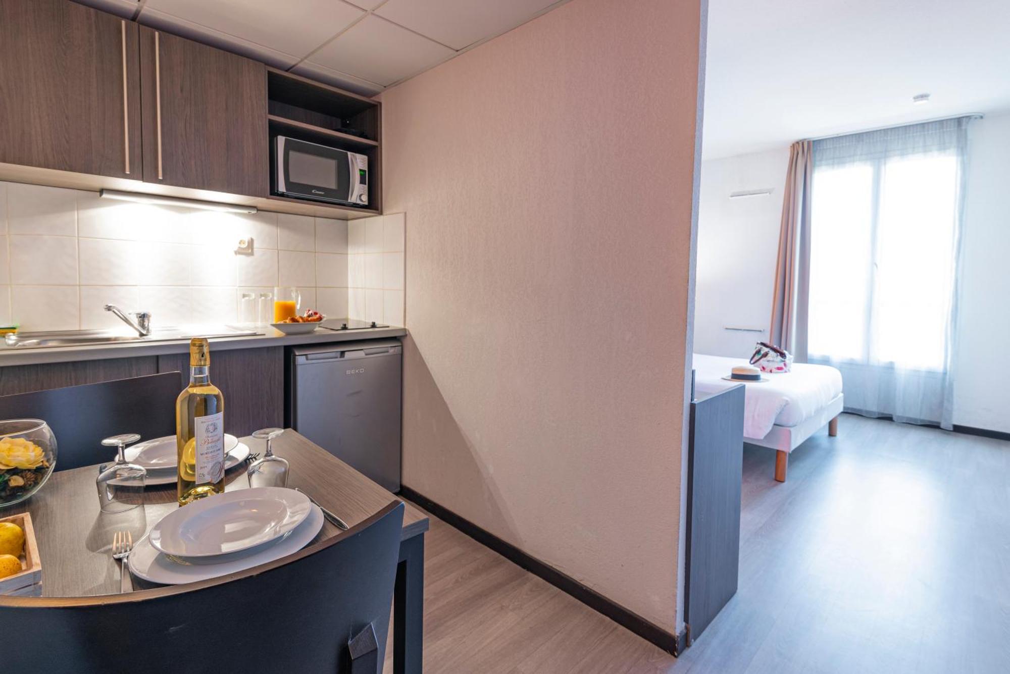 Comfort Aparthotel Nimes Centre Bagian luar foto
